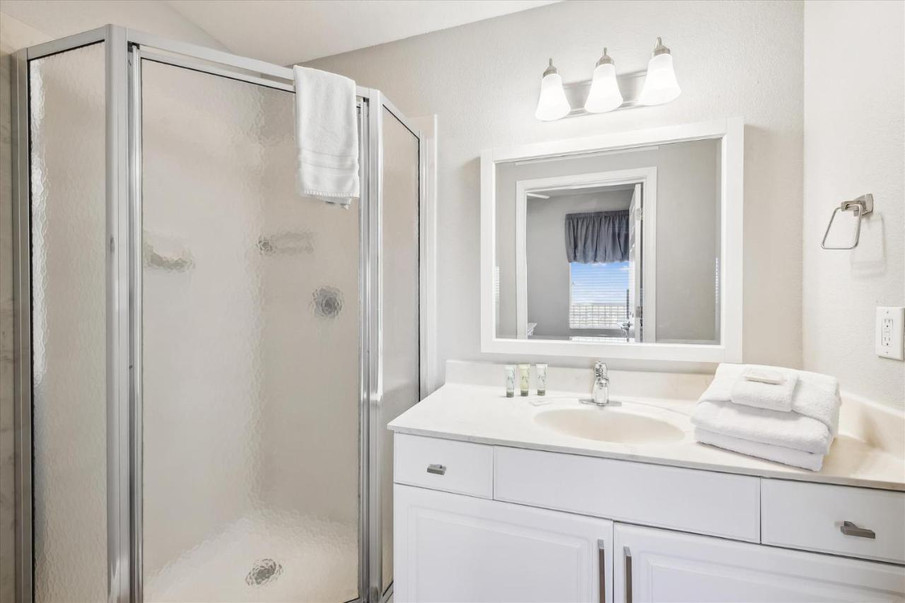 Gone Coastal - Tidewater Beach Resort #2410 By Book That Condo Panama City Beach Exterior foto